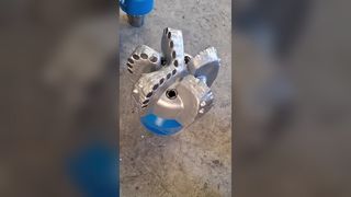 중간 정도의 단단한 형성을 위한 9" PDC 드릴 비트